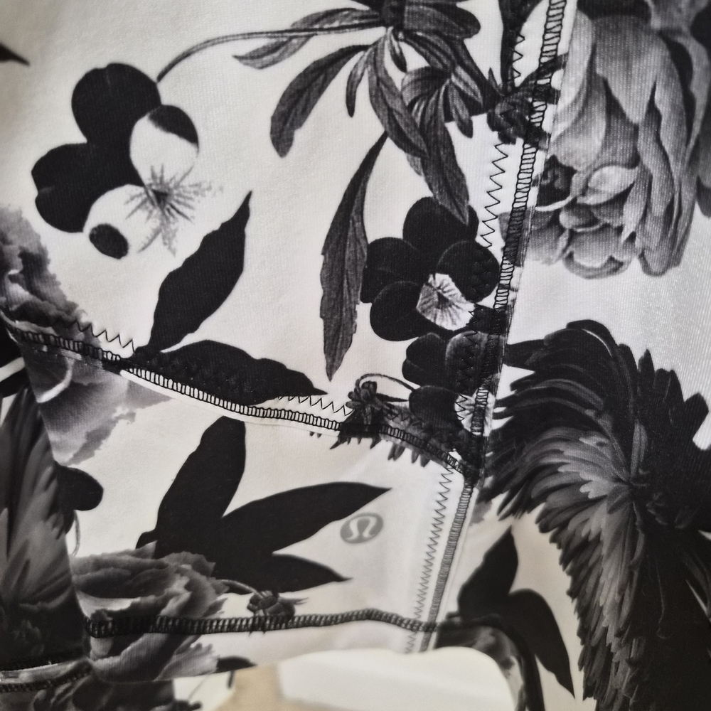 LULULEMON Special Edition Floral Black and White Women's Jacket Size 10 NWOT - Picture 7 of 8